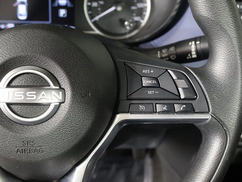 Used 2024 Nissan Versa SV w/ Trunk Package image 35