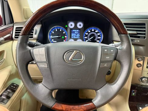 Used 2010 Lexus LX 570 4WD image 23