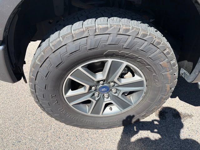 Used 2016 Ford F150 XLT w/ Equipment Group 302A Luxury AWD/4WD image 10