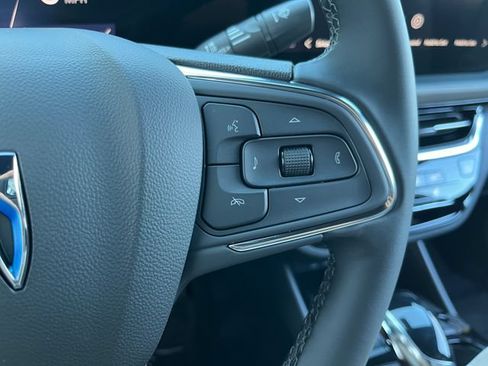 New 2026 Buick Envista Avenir FWD image 19