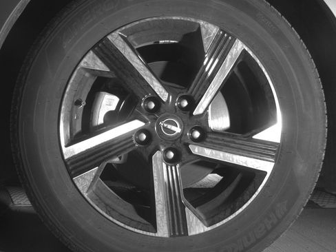 Used 2025 Nissan Sentra SV FWD image 12