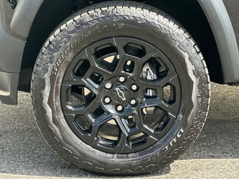 Used 2026 Chevrolet Colorado Trail Boss AWD/4WD image 36