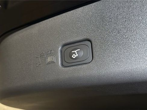 New 2026 Lincoln Nautilus Reserve image 14