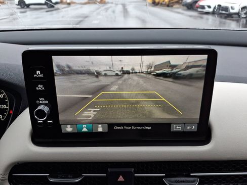 Used 2024 Honda HR-V EX-L image 18