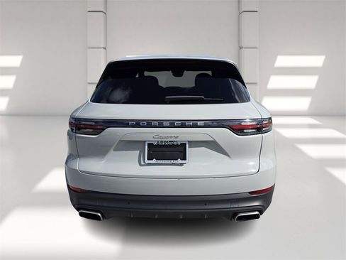 Used 2022 Porsche Cayenne image 5