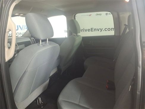 Used 2017 RAM 3500 Tradesman w/ Chrome Appearance Group image 9