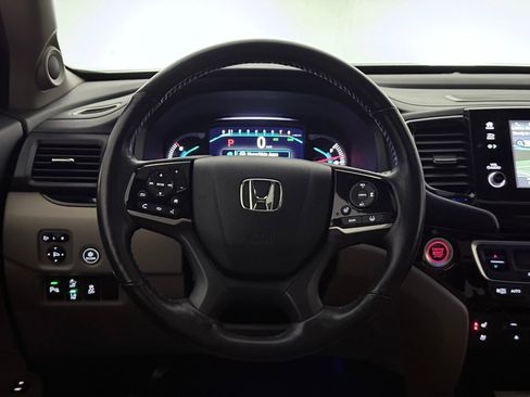 Used 2020 Honda Pilot Elite image 32