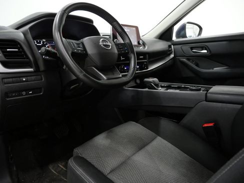 Used 2025 Nissan Rogue SV AWD/4WD image 11