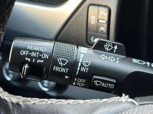 Used 2020 Chevrolet Suburban Premier image 51