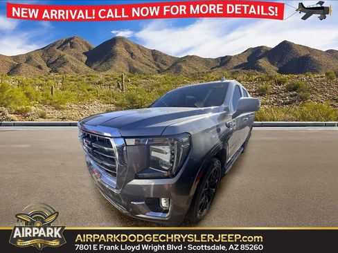 Used 2021 GMC Yukon SLT w/ SLT Premium Package AWD/4WD image 1