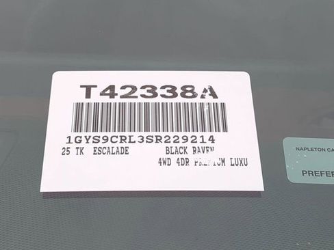 Used 2025 Cadillac Escalade Premium Luxury w/ Touring Package image 18