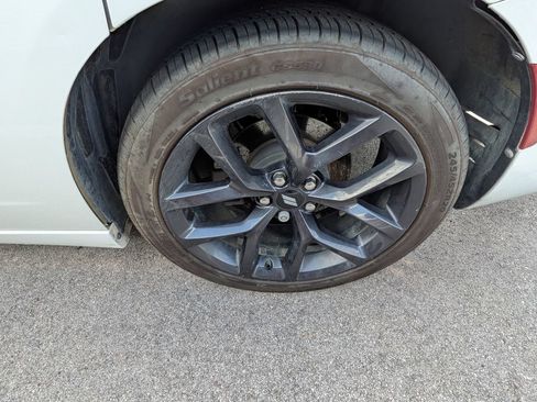 Used 2019 Dodge Charger SXT w/ Blacktop Package RWD image 11