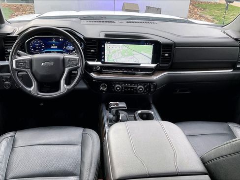 Used 2023 Chevrolet Silverado 1500 RST w/ Z71 Off-Road Package image 14