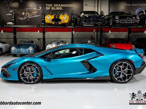 Used 2025 Lamborghini Revuelto AWD/4WD image 5