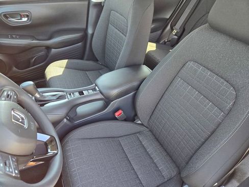 New 2026 Honda HR-V LX image 17