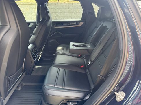 New 2026 Porsche Cayenne image 20