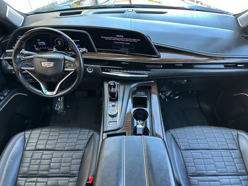 Used 2024 Cadillac Escalade ESV Premium Luxury Platinum AWD/4WD image 15