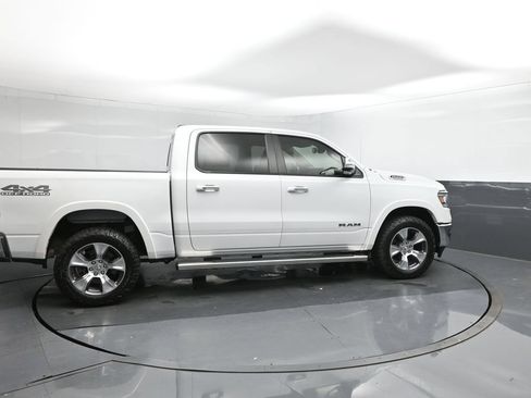 Used 2019 RAM 1500 Laramie AWD/4WD image 11