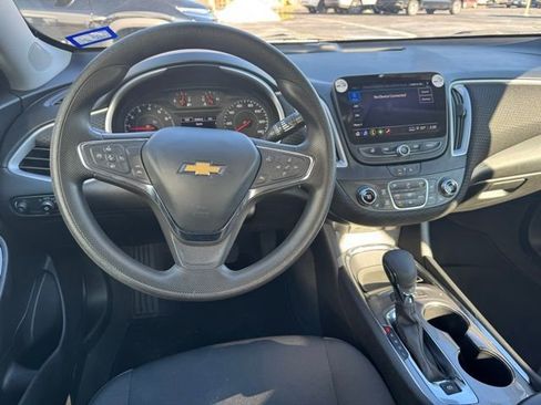 Used 2024 Chevrolet Malibu LT image 14