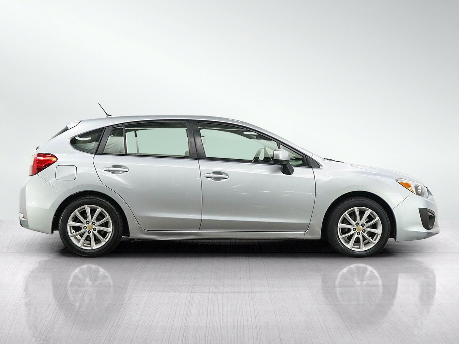 Used 2014 Subaru Impreza 2.0i Premium w/ All-Weather Package w/CVT AWD/4WD image 6