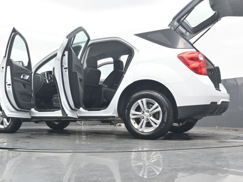 Used 2013 Chevrolet Equinox LS image 43