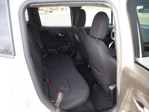 Used 2021 Jeep Renegade Latitude image 23