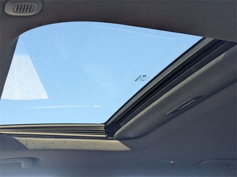 New 2025 Jeep Grand Cherokee L Altitude image 11