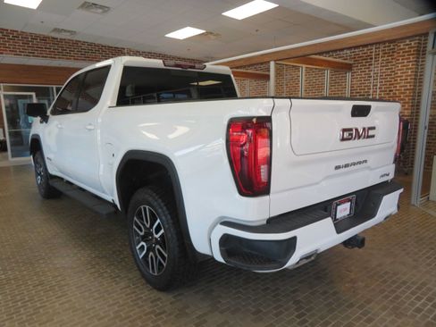 Used 2021 GMC Sierra 1500 AT4 w/ AT4 Value Package AWD/4WD image 6