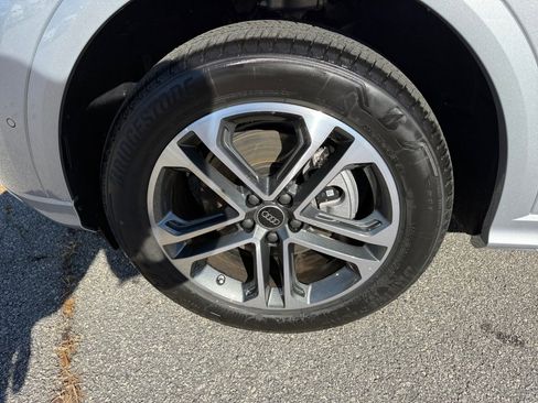 New 2025 Audi Q5 Premium Plus image 27