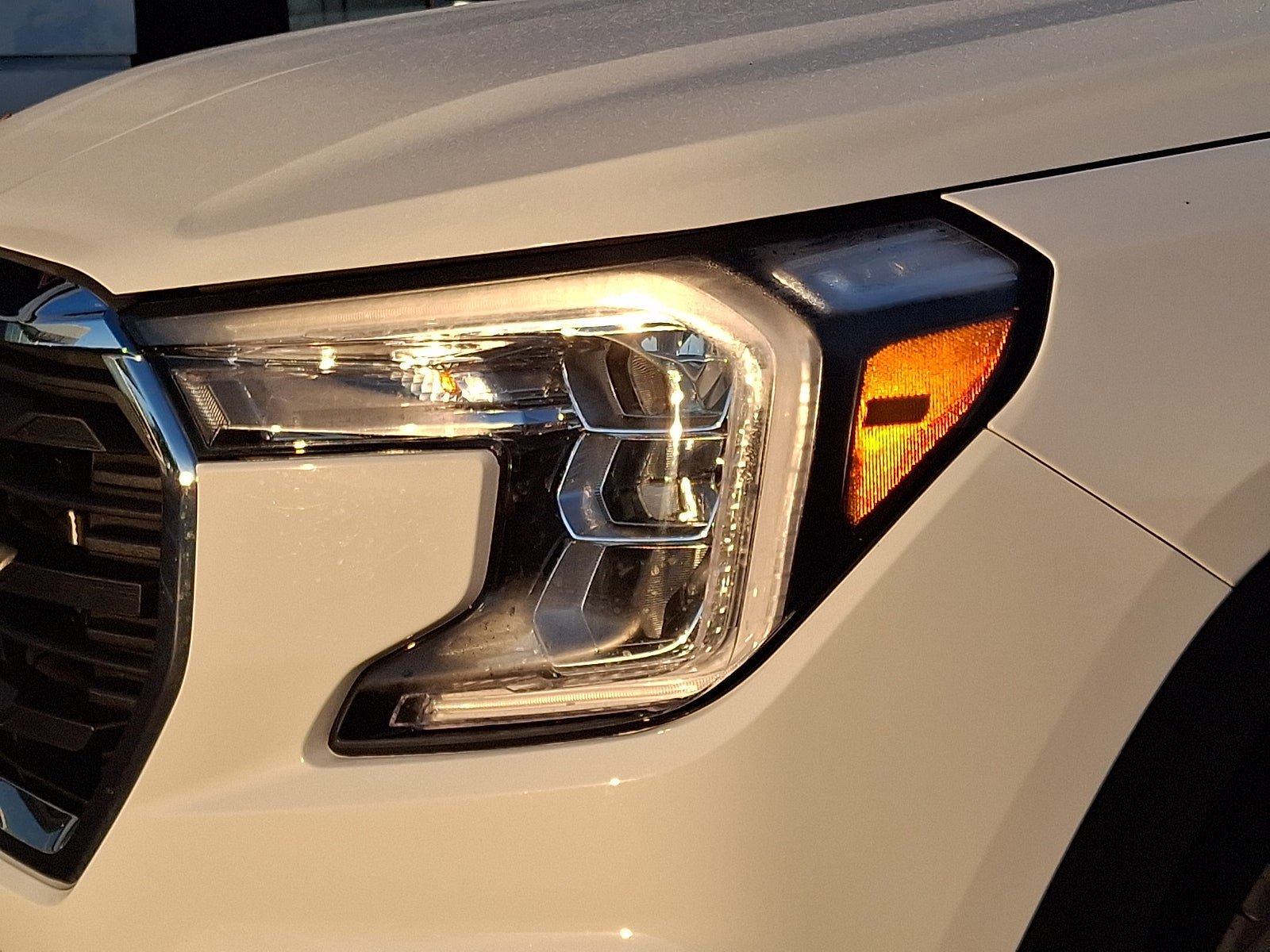 Certified 2023 GMC Terrain SLE FWD image 9