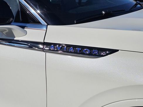 Used 2023 Lincoln Aviator Black Label Grand Touring w/ Class IV Trailer Tow Package AWD/4WD image 10