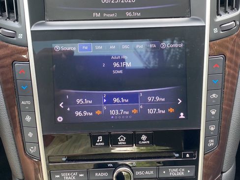 Used 2018 INFINITI Q50 Luxe RWD image 31