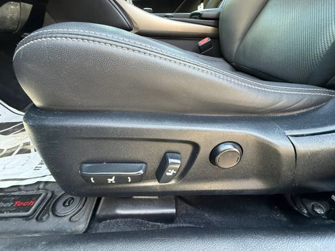 Used 2014 Lexus IS 250 RWD image 13