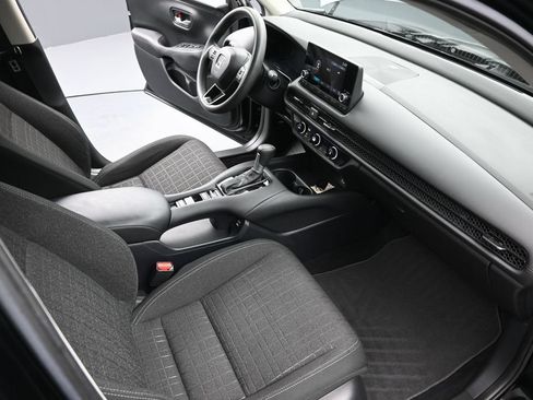 Certified 2024 Honda HR-V LX image 24