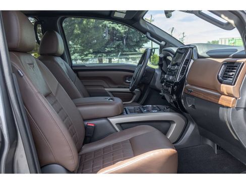Used 2023 Nissan Titan Platinum Reserve w/ Moonroof Package AWD/4WD image 11
