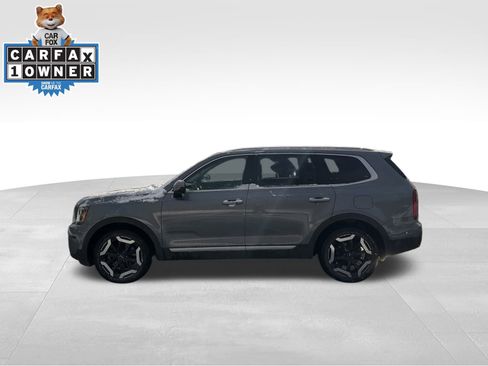 Used 2023 Kia Telluride S image 8