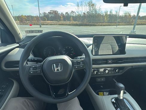 New 2026 Honda HR-V LX image 20