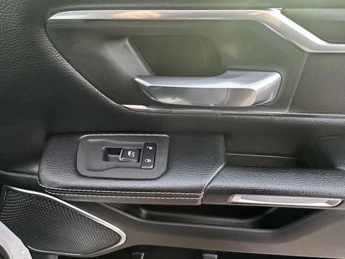 Used 2025 RAM 1500 Laramie image 37