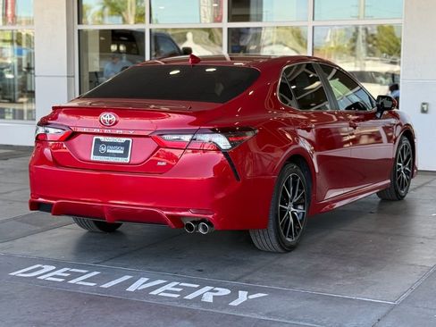 Certified 2024 Toyota Camry SE w/ Convenience Package image 13