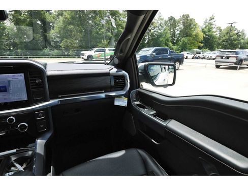 Used 2025 Ford F150 Lariat w/ Equipment Group 502A High AWD/4WD image 8