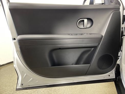 New 2026 Hyundai Ioniq 5 SEL RWD image 19