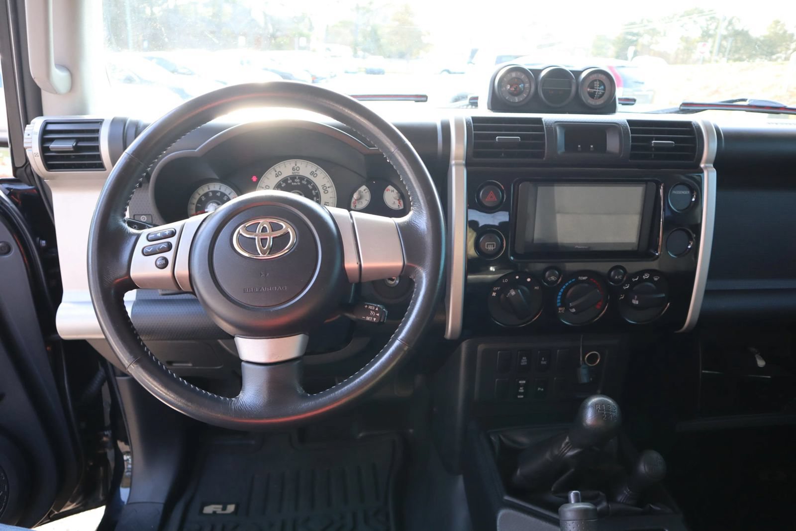 Used 2007 Toyota FJ Cruiser 4WD w/ Upgrade Pkg 1 image 19