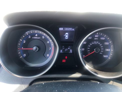 Used 2016 Hyundai Elantra GT w/ Option Group 02 FWD image 4