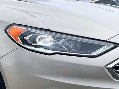 Used 2017 Ford Fusion Energi SE image 30