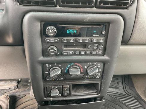 Used 2003 Chevrolet Venture LS w/ Convenience Package image 32