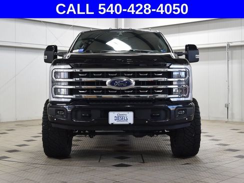Used 2023 Ford F250 Lariat w/ Lariat Ultimate Package AWD/4WD image 2