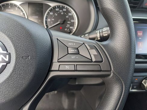 Certified 2025 Nissan Kicks Play S FWD image 36