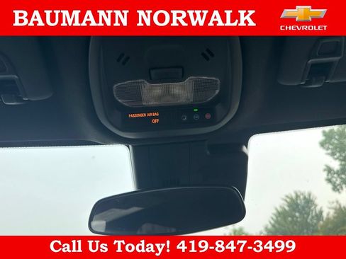 Used 2024 Buick Envista Sport Touring w/ Convenience I Package FWD image 33