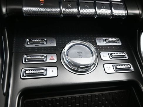 New 2025 Lincoln Nautilus Premier w/ Equipment Group 102A image 22