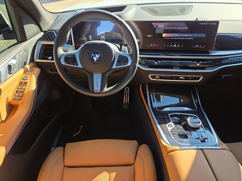 Certified 2026 BMW X7 xDrive40i w/ M Sport Package image 14